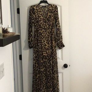 Lulu’s leopard print maxi dress